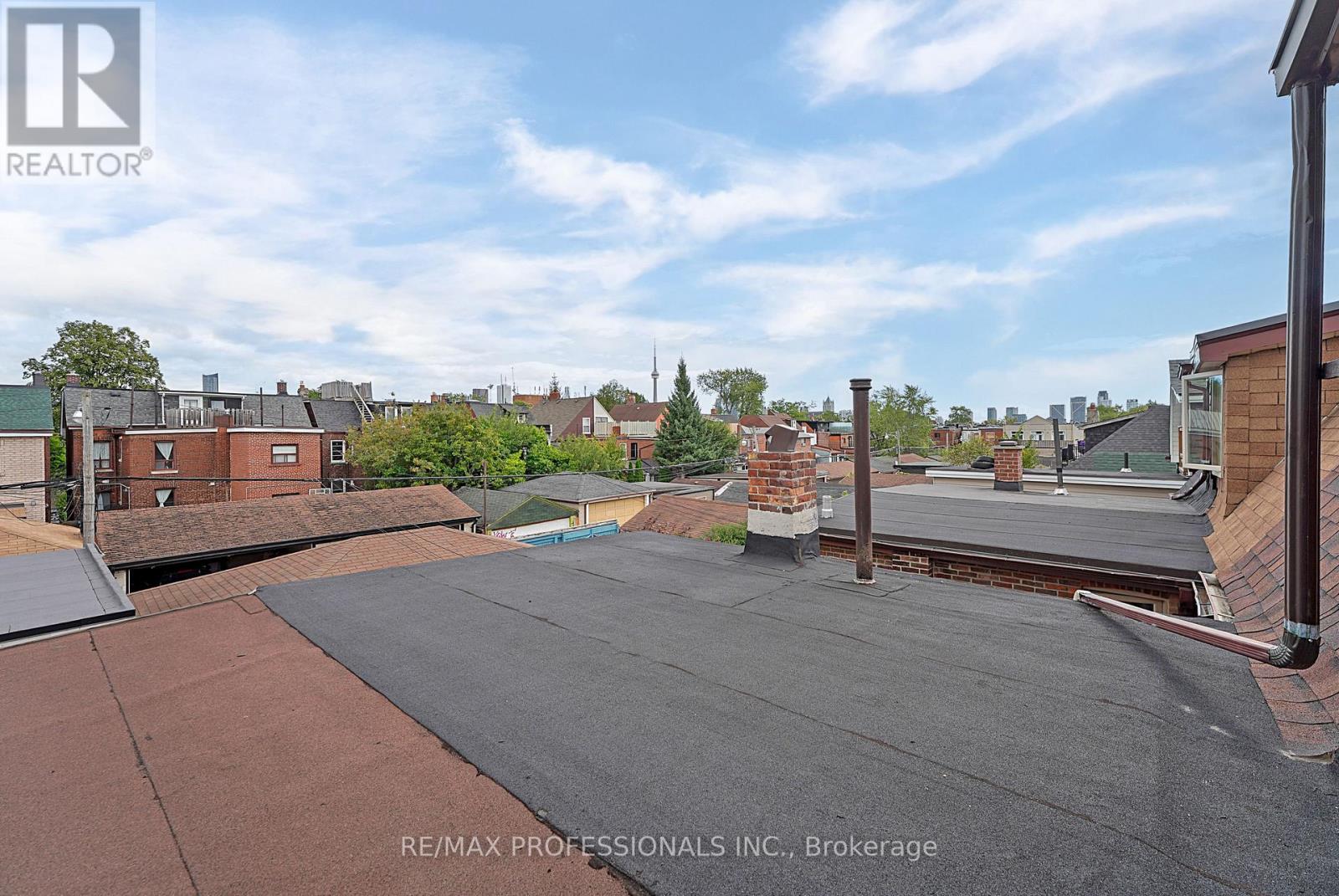227 Montrose Avenue Property Photo 36