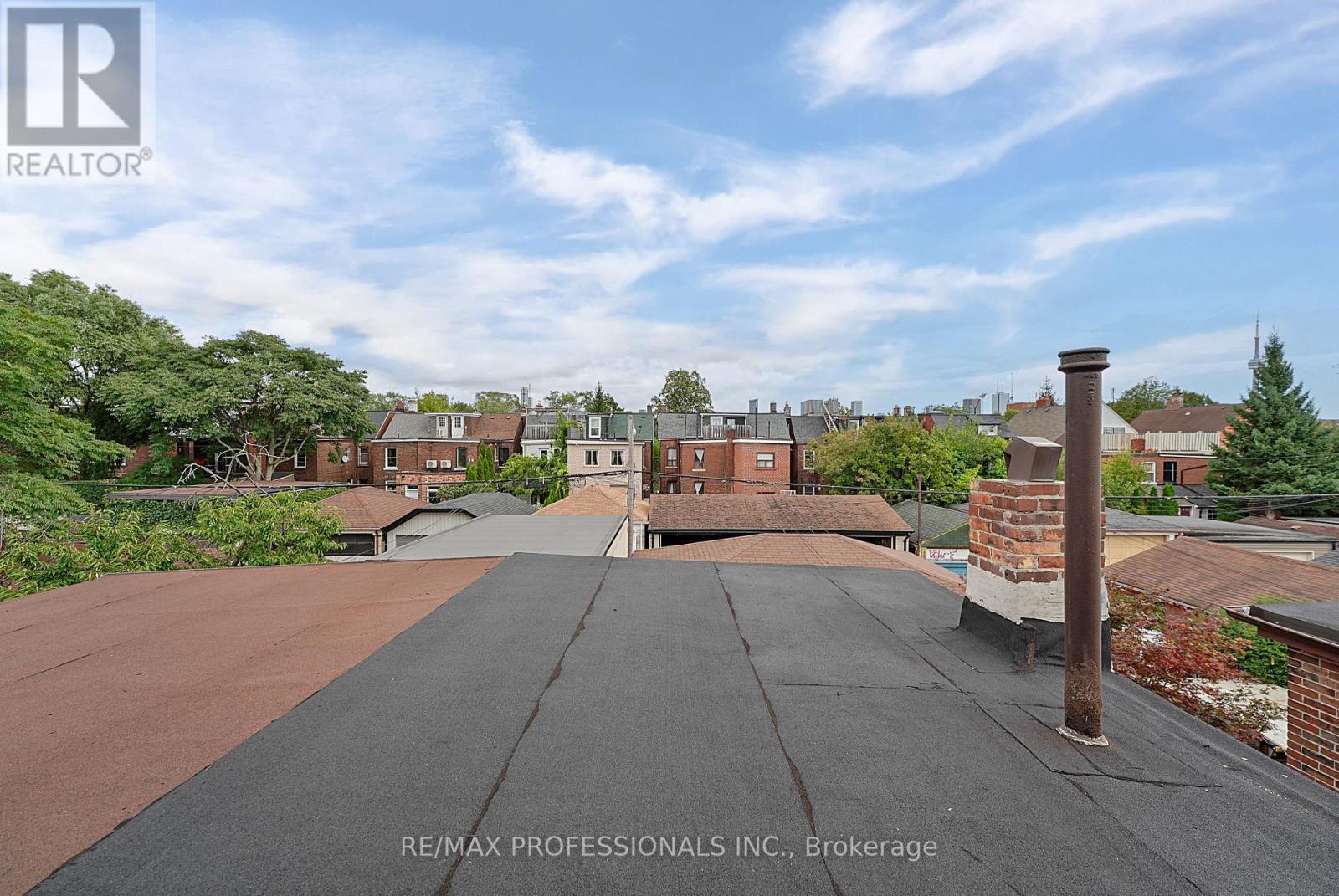 227 Montrose Avenue Property Photo 37