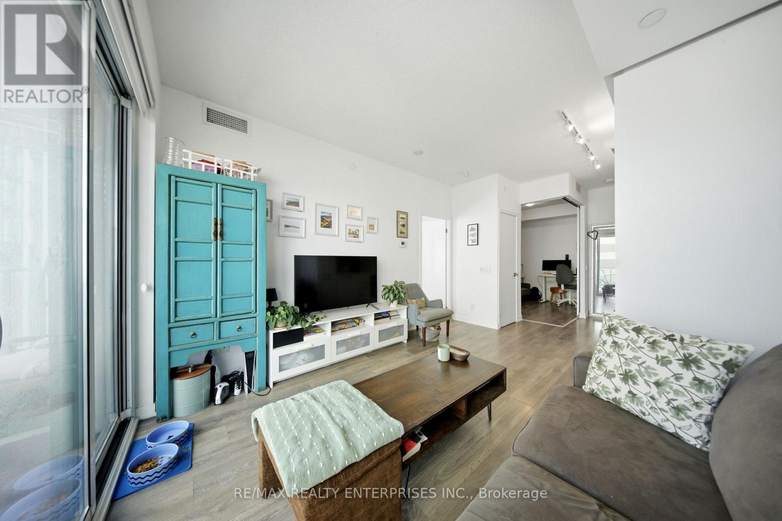 2510 - 87 Peter Street Property Photo 6