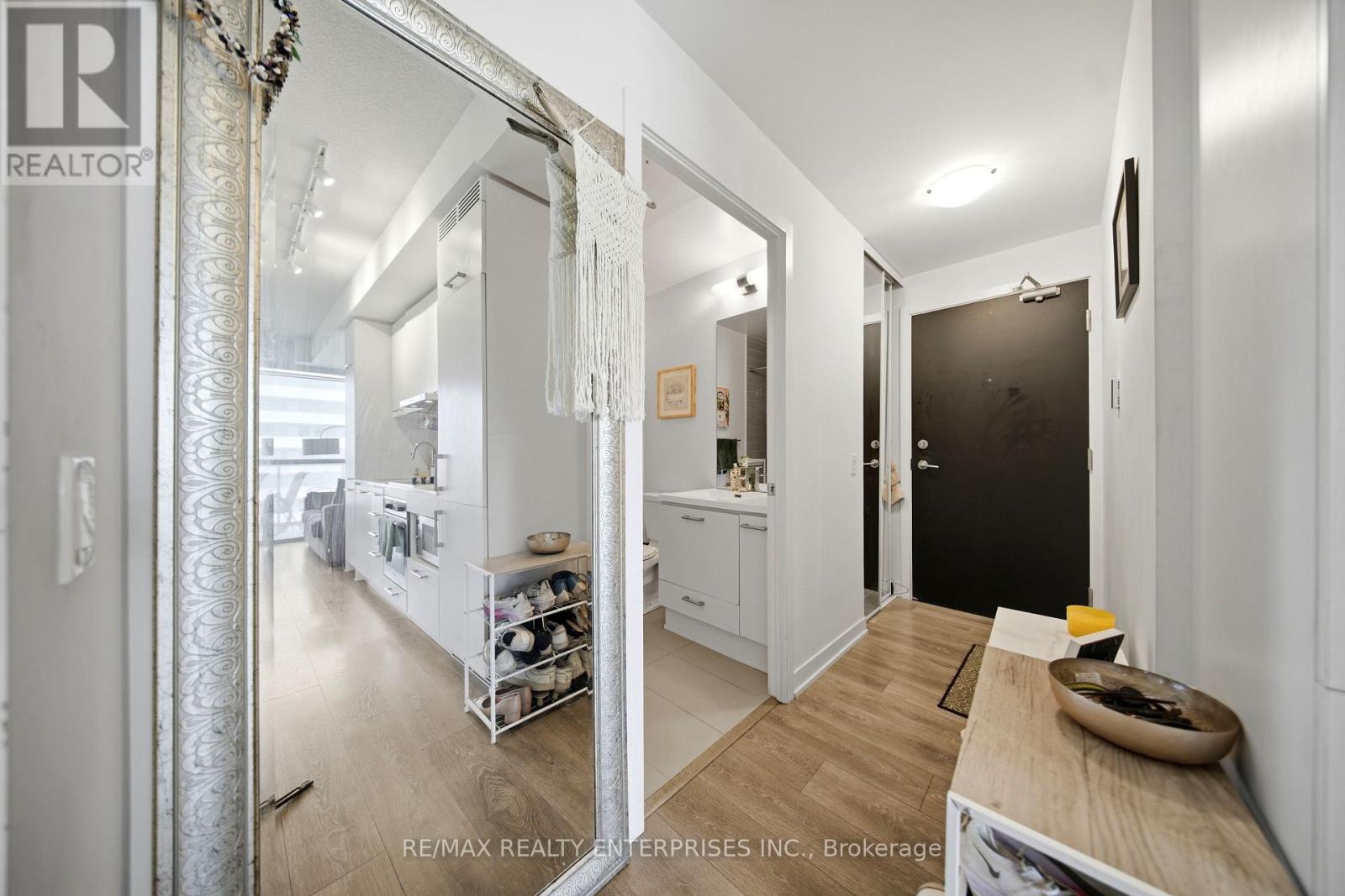2510 - 87 Peter Street Property Photo 7