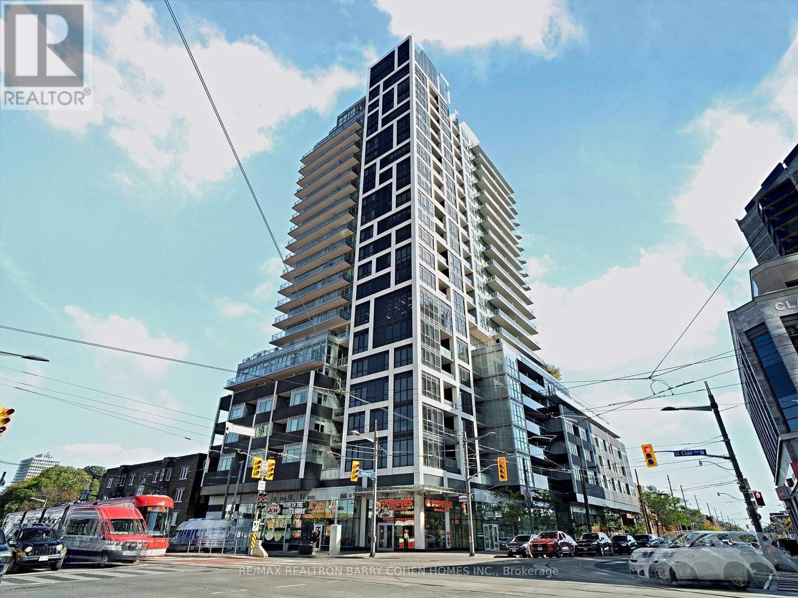 1707 - 501 St Clair Avenue W Photo de la propriété 1
