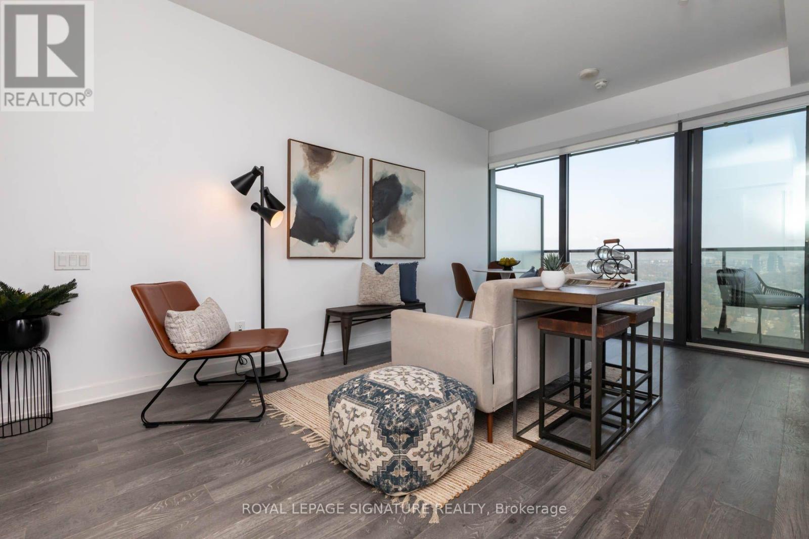 2805 - 185 Roehampton Avenue Property Photo 6