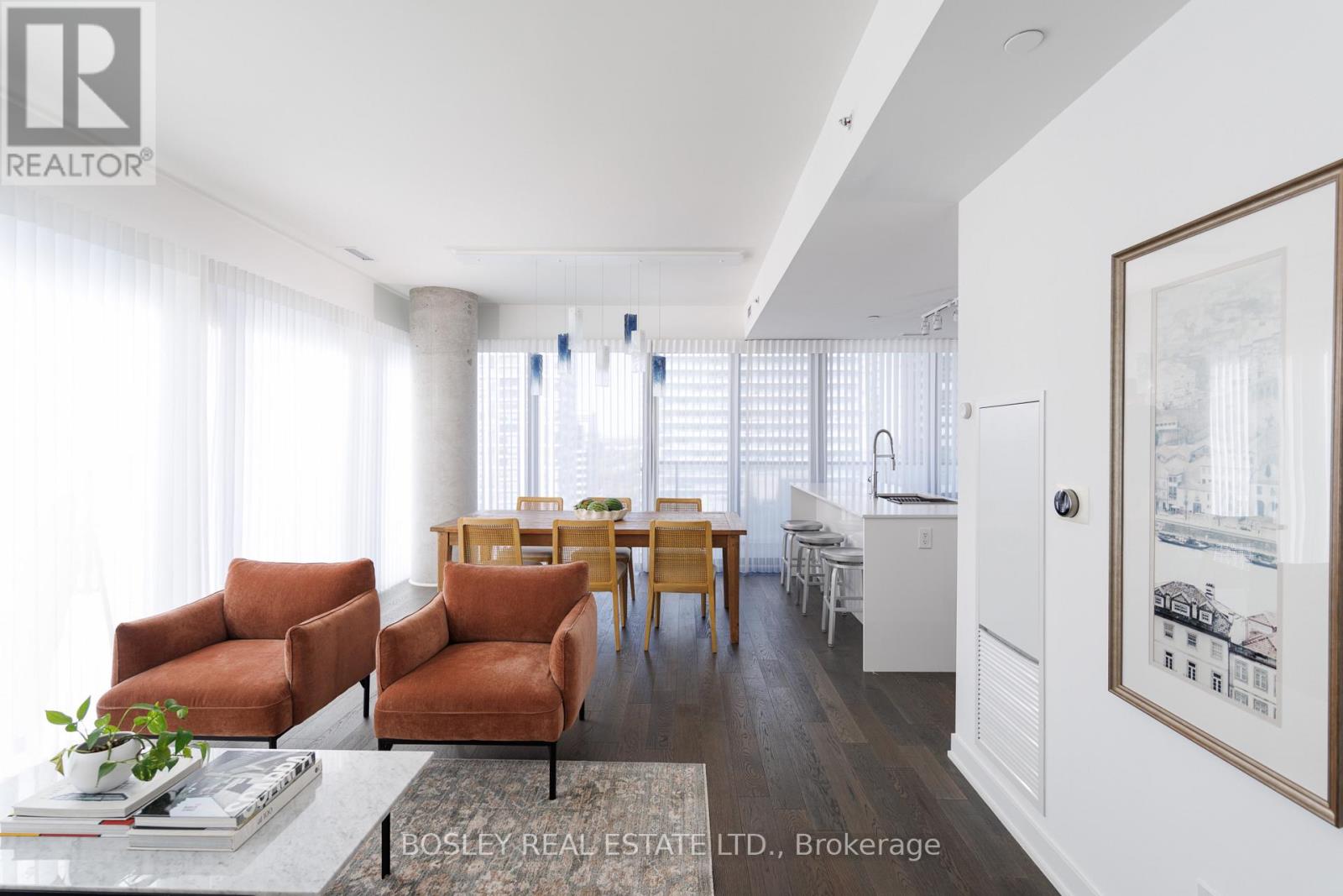 1702 - 185 Roehampton Avenue Property Photo 5