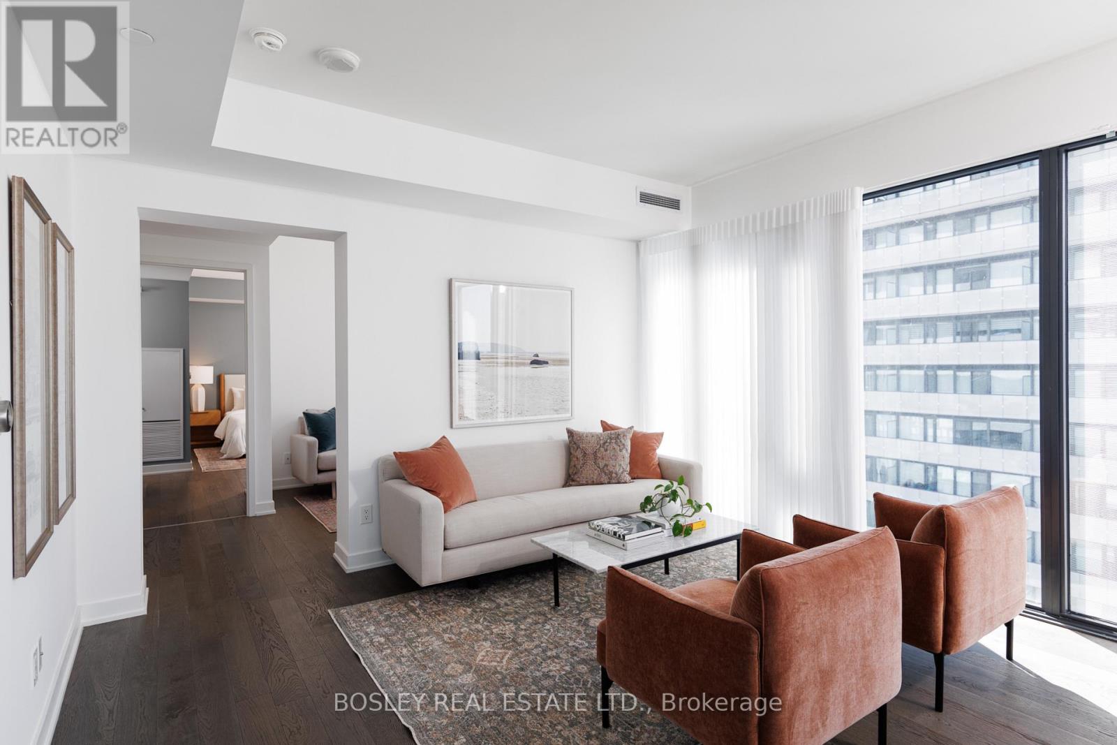 1702 - 185 Roehampton Avenue Property Photo 6