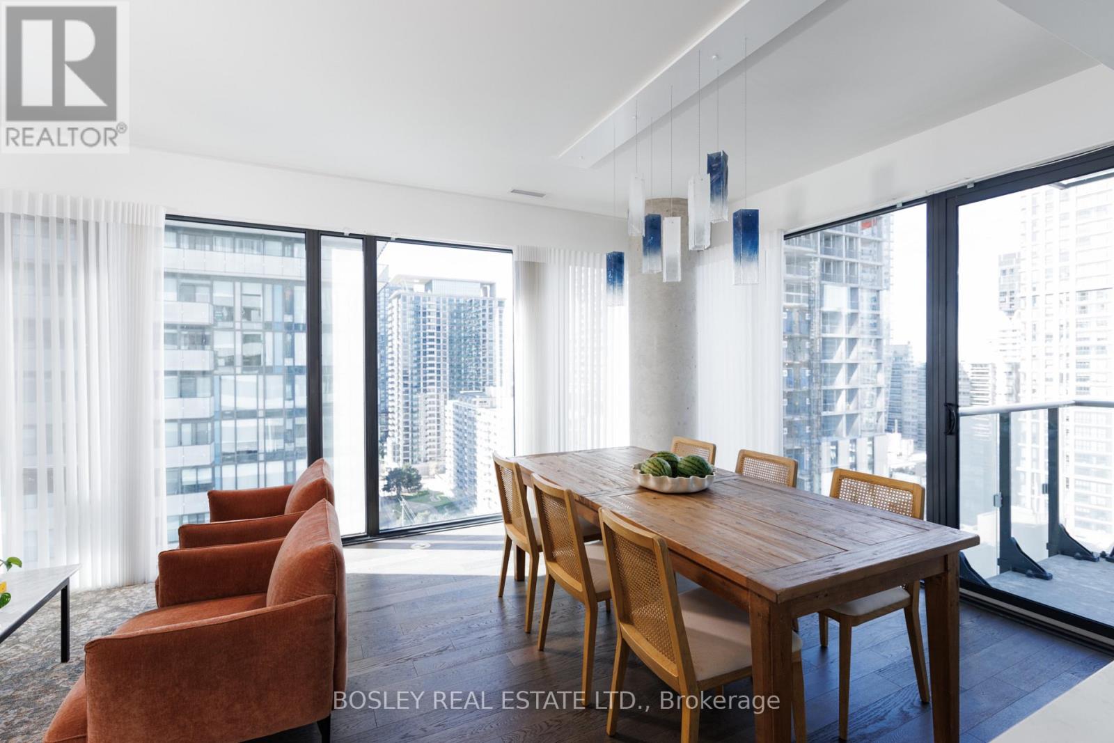 1702 - 185 Roehampton Avenue Property Photo 10