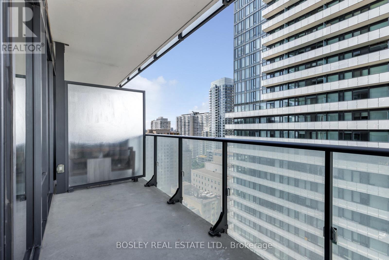 1702 - 185 Roehampton Avenue Property Photo 30