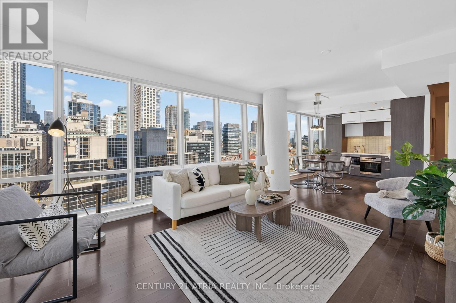1605 - 8 The Esplanade Property Photo 5