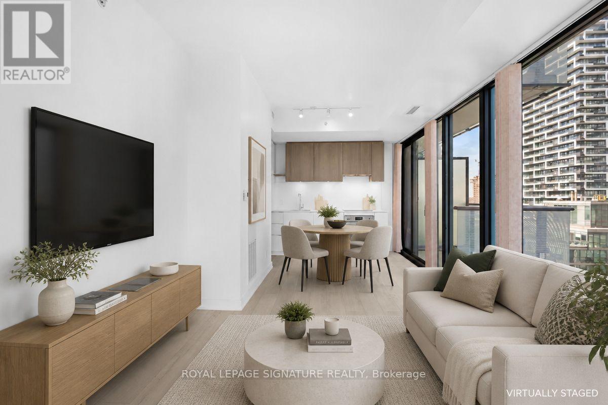 1805 - 161 Roehampton Avenue Property Photo 10