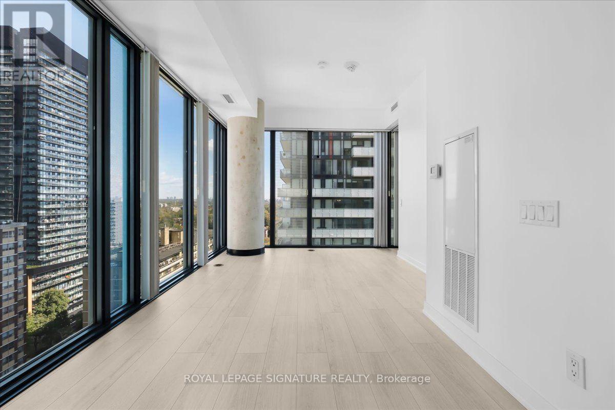 1805 - 161 Roehampton Avenue Property Photo 12