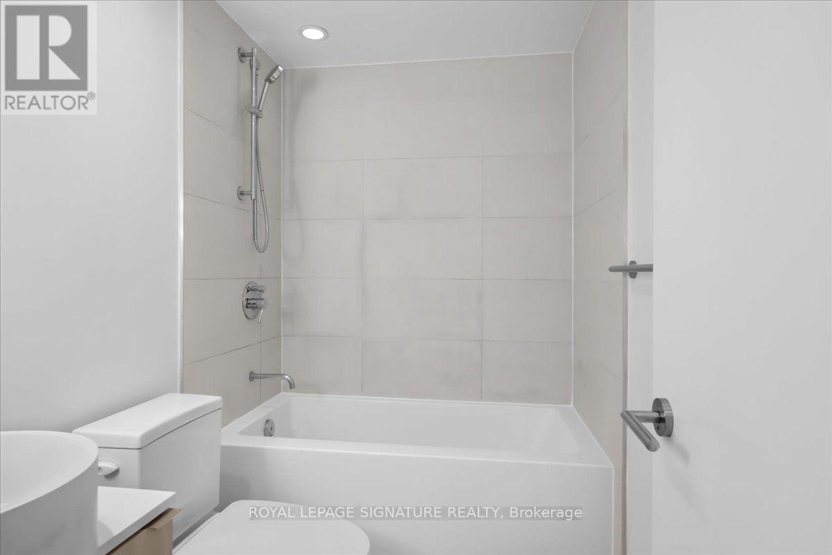 1805 - 161 Roehampton Avenue Property Photo 19
