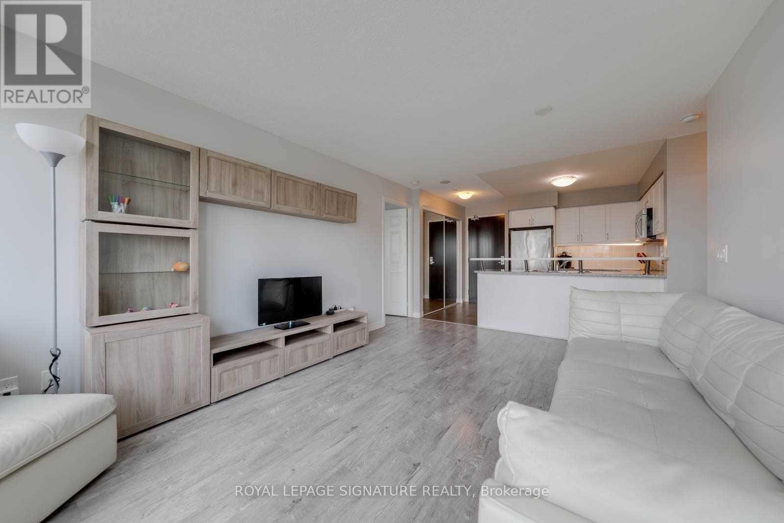 1609 - 25 LOWER SIMCOE STREET Property Photo 1