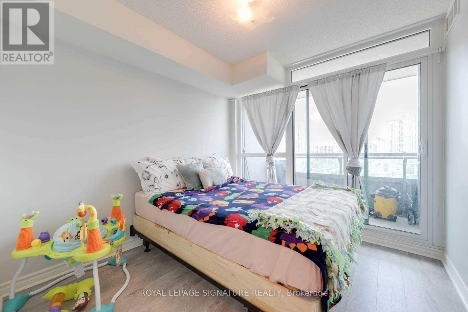 1609 - 25 Lower Simcoe Street Property Photo 13