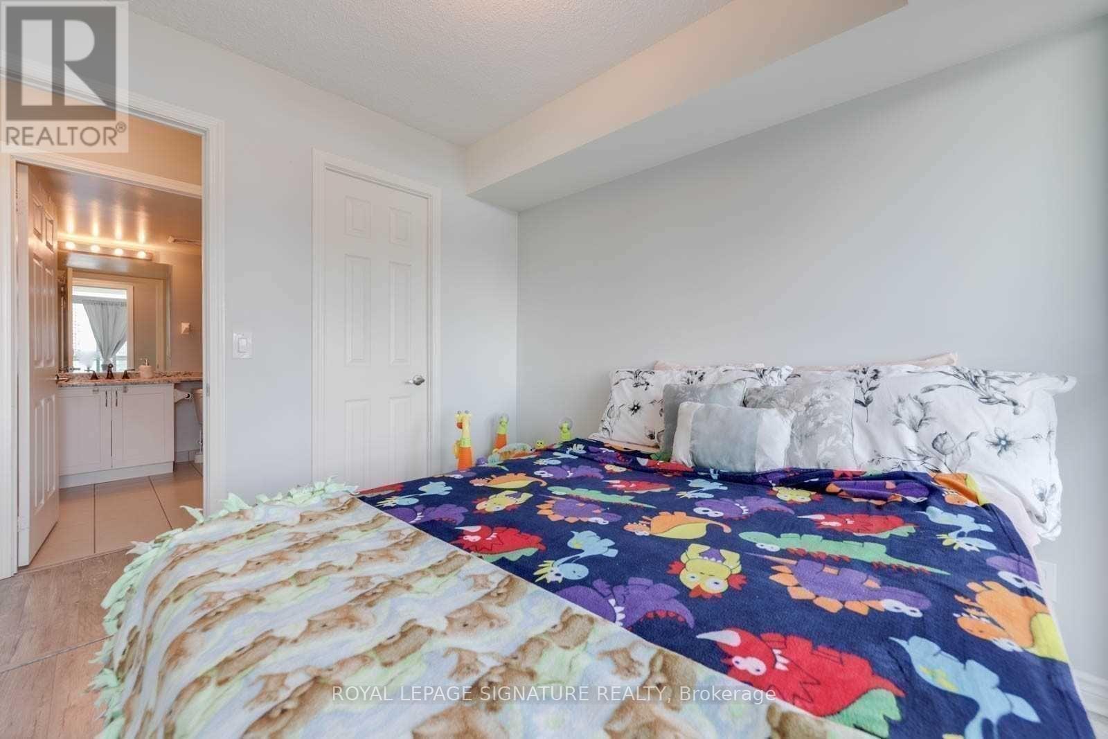 1609 - 25 Lower Simcoe Street Property Photo 14