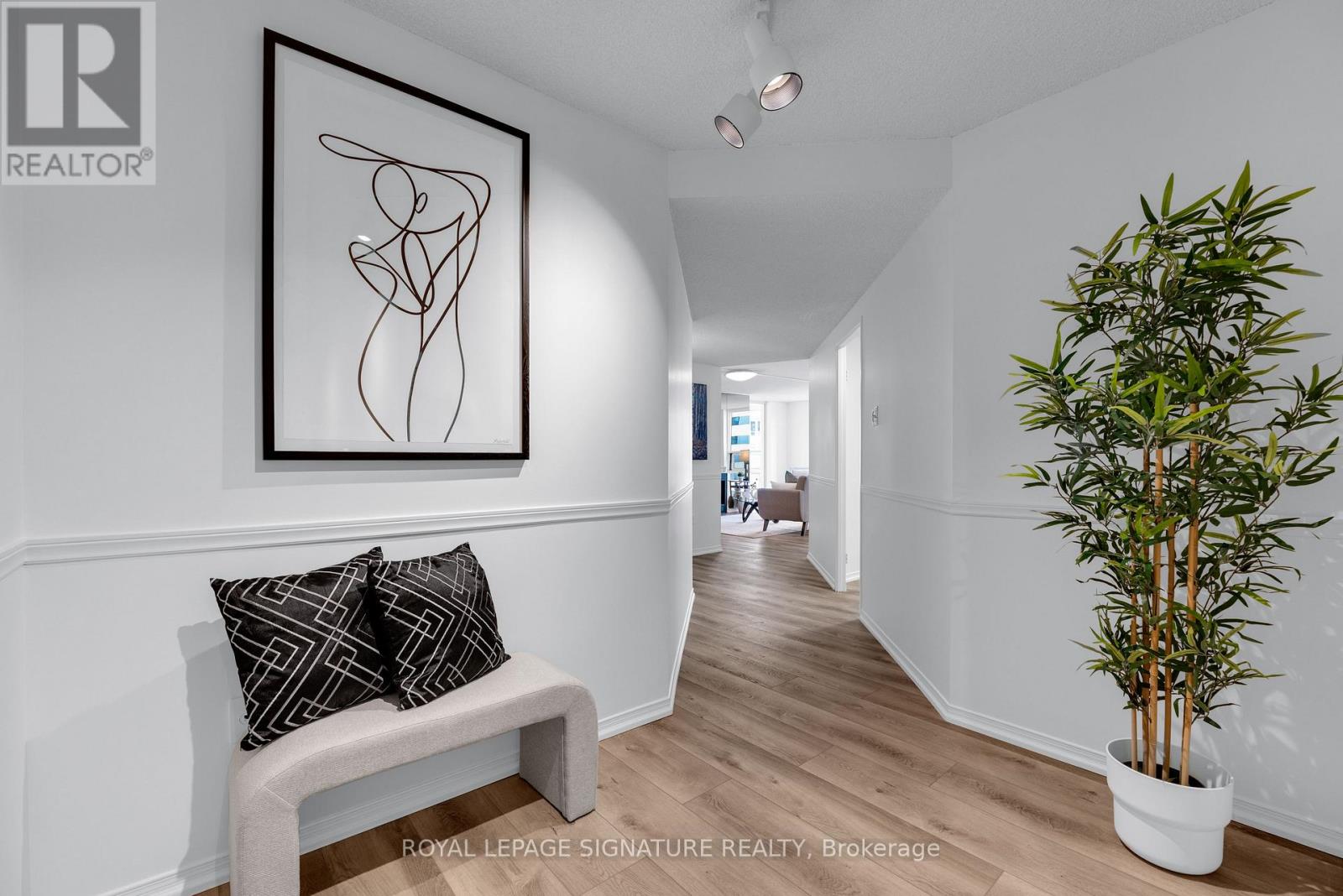 1903 - 131 Beecroft Road Property Photo 2