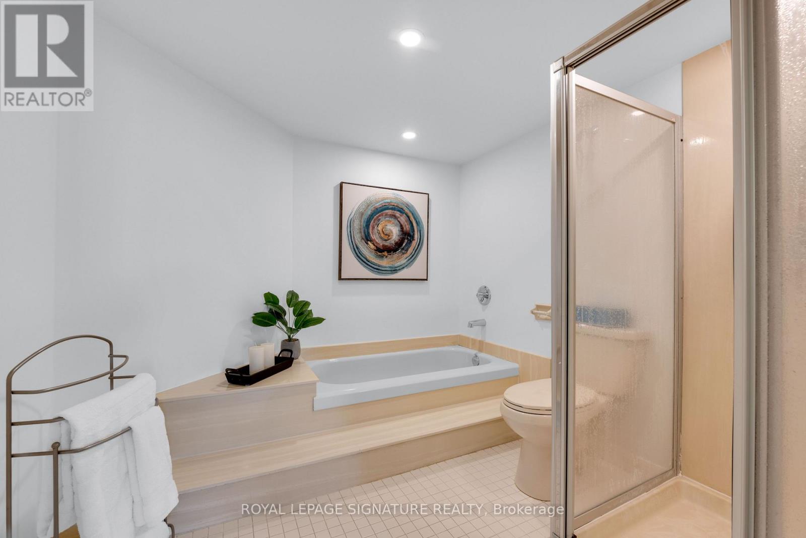 1903 - 131 Beecroft Road Property Photo 12