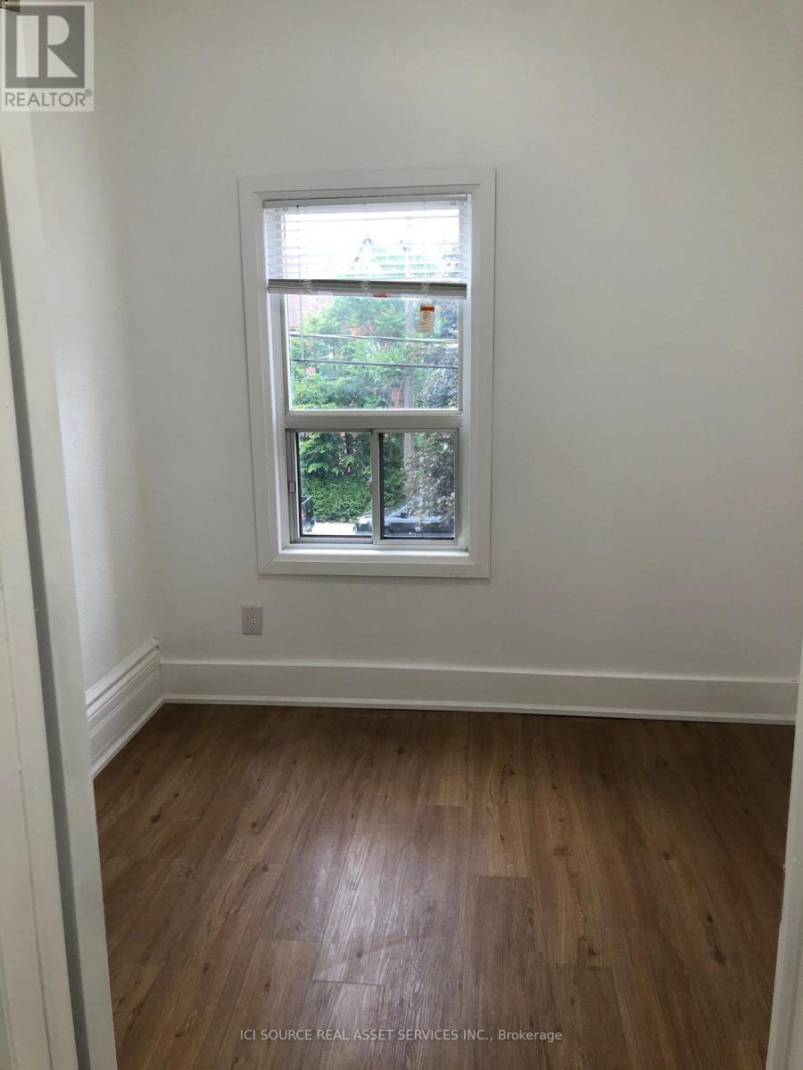 2 - 198 Shaw Street Property Photo 6