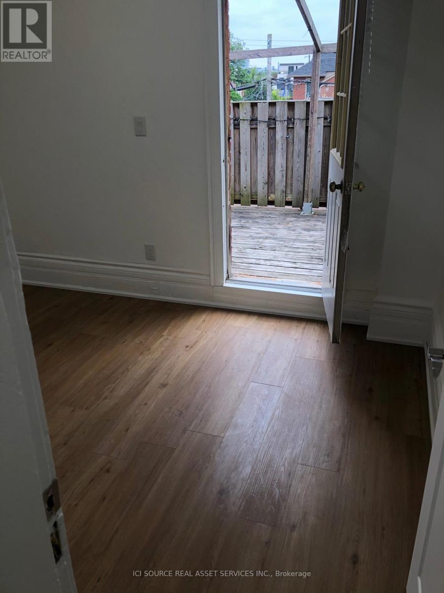 2 - 198 Shaw Street Property Photo 8