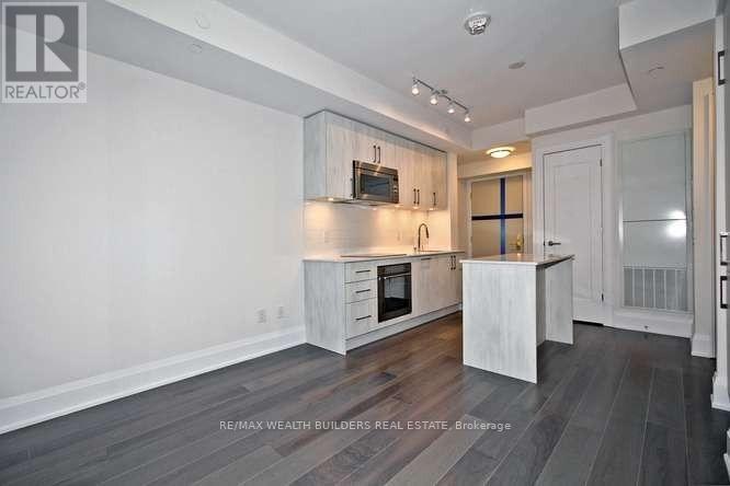 905 - 88 Cumberland Street Property Photo 2