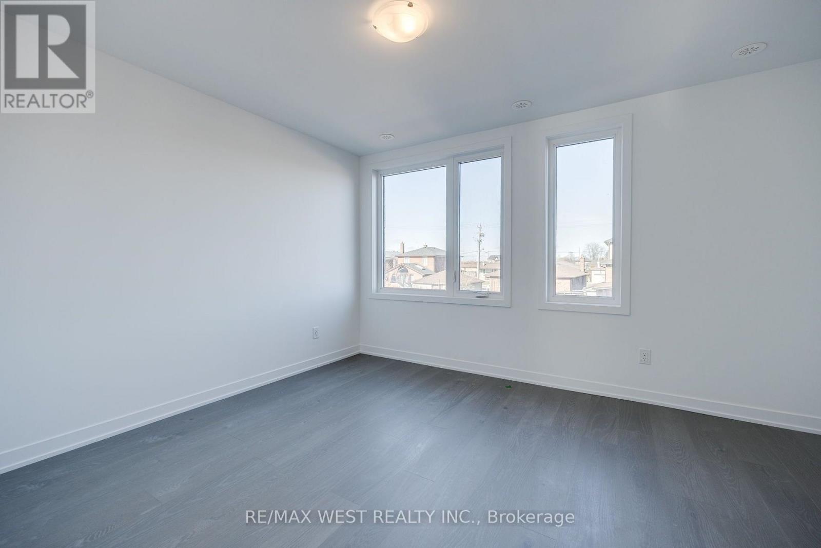122 Green Gardens Boulevard Property Photo 19