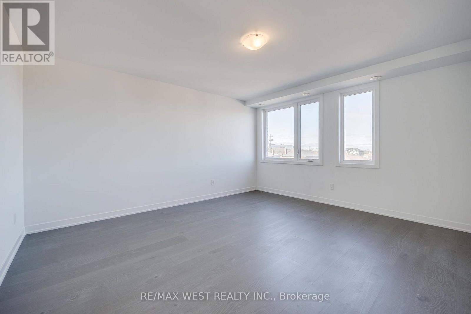 122 Green Gardens Boulevard Property Photo 26