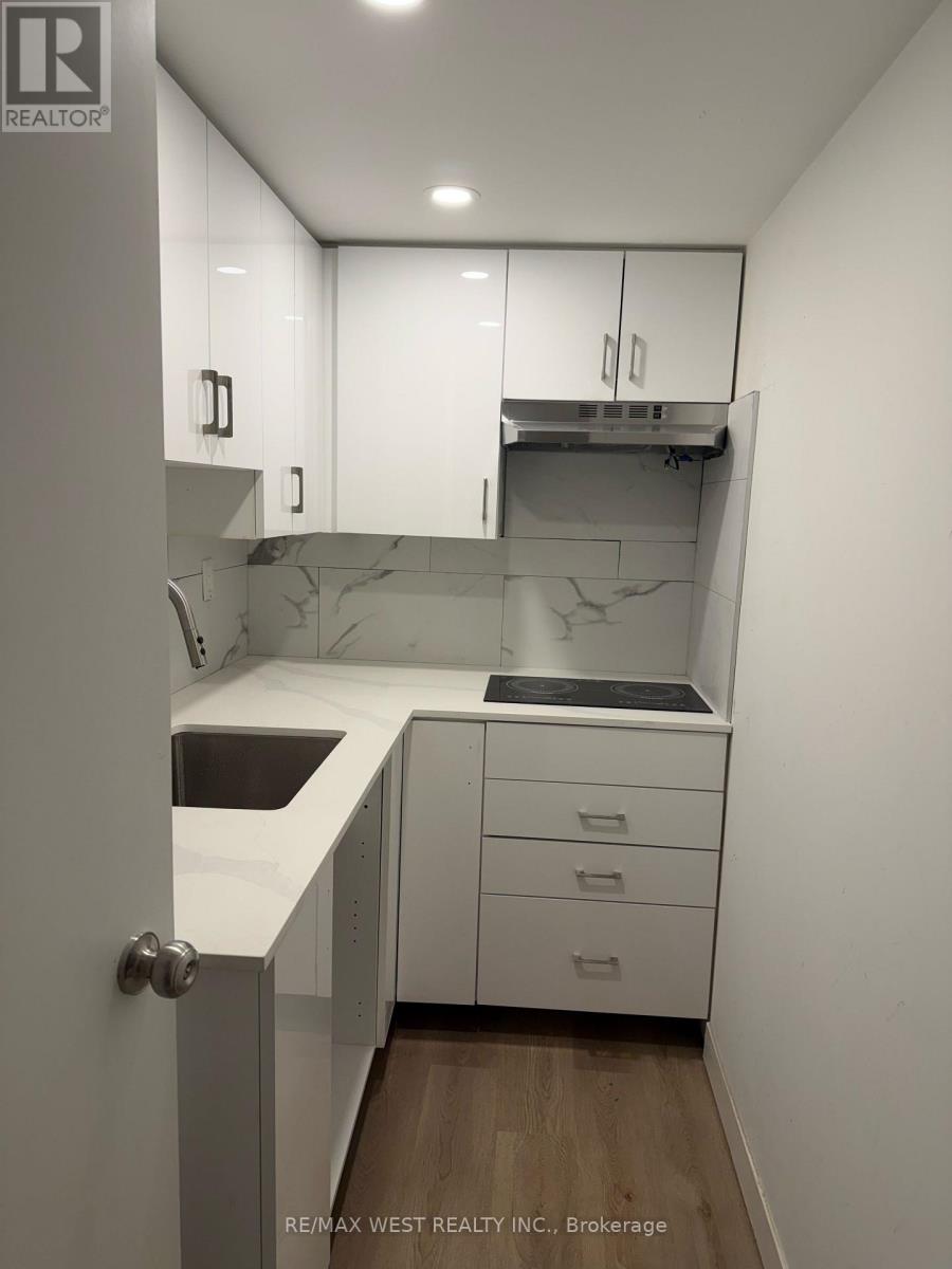 122 Green Gardens Boulevard Property Photo 28