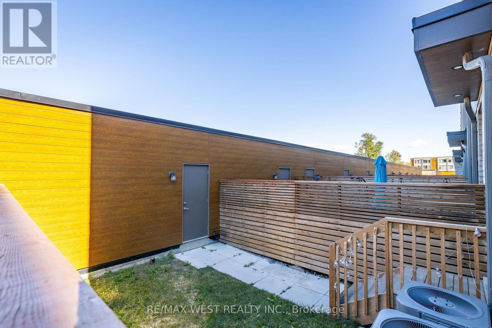 122 Green Gardens Boulevard Property Photo 33