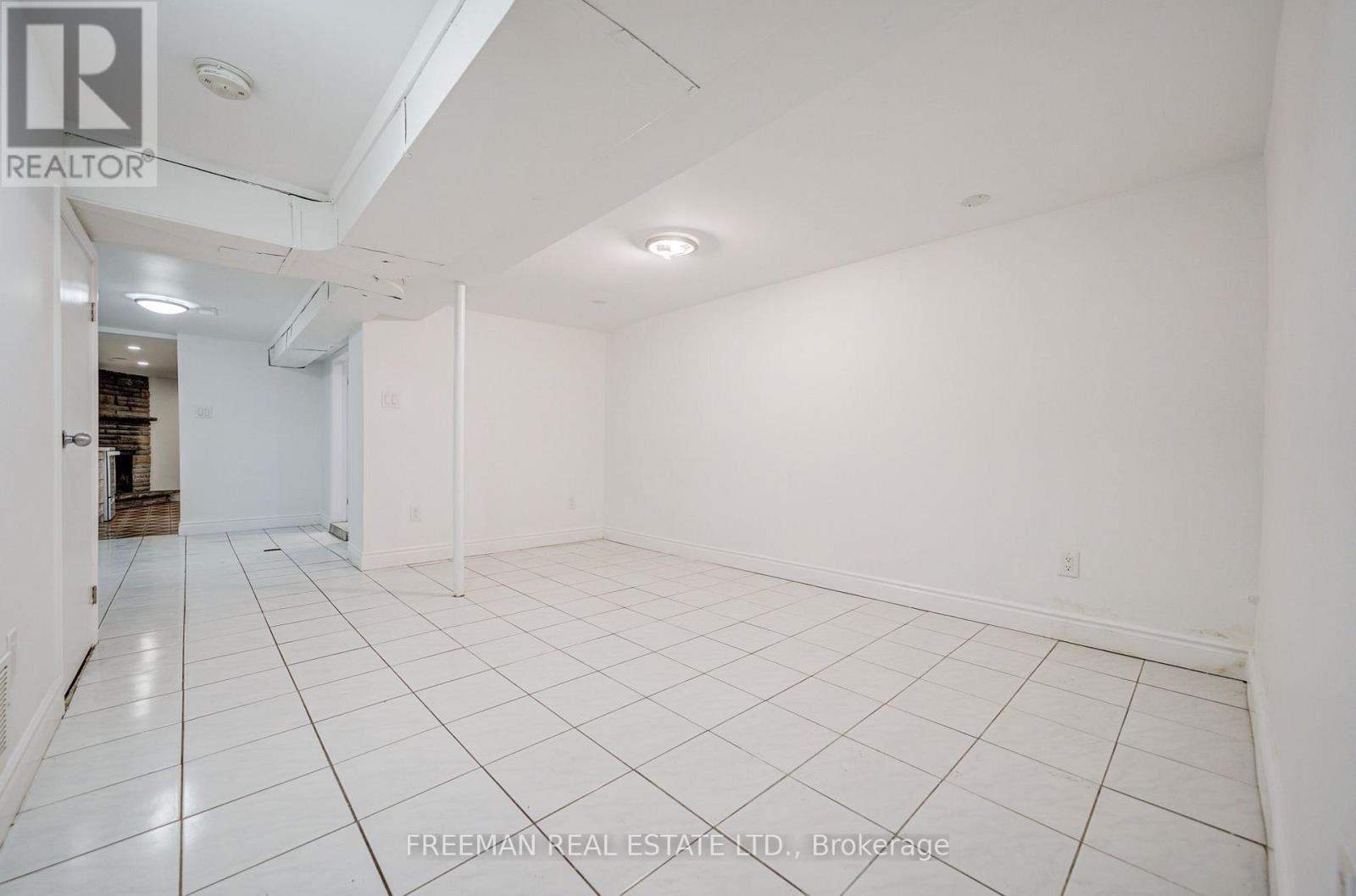 492 Manning Avenue Property Photo 29