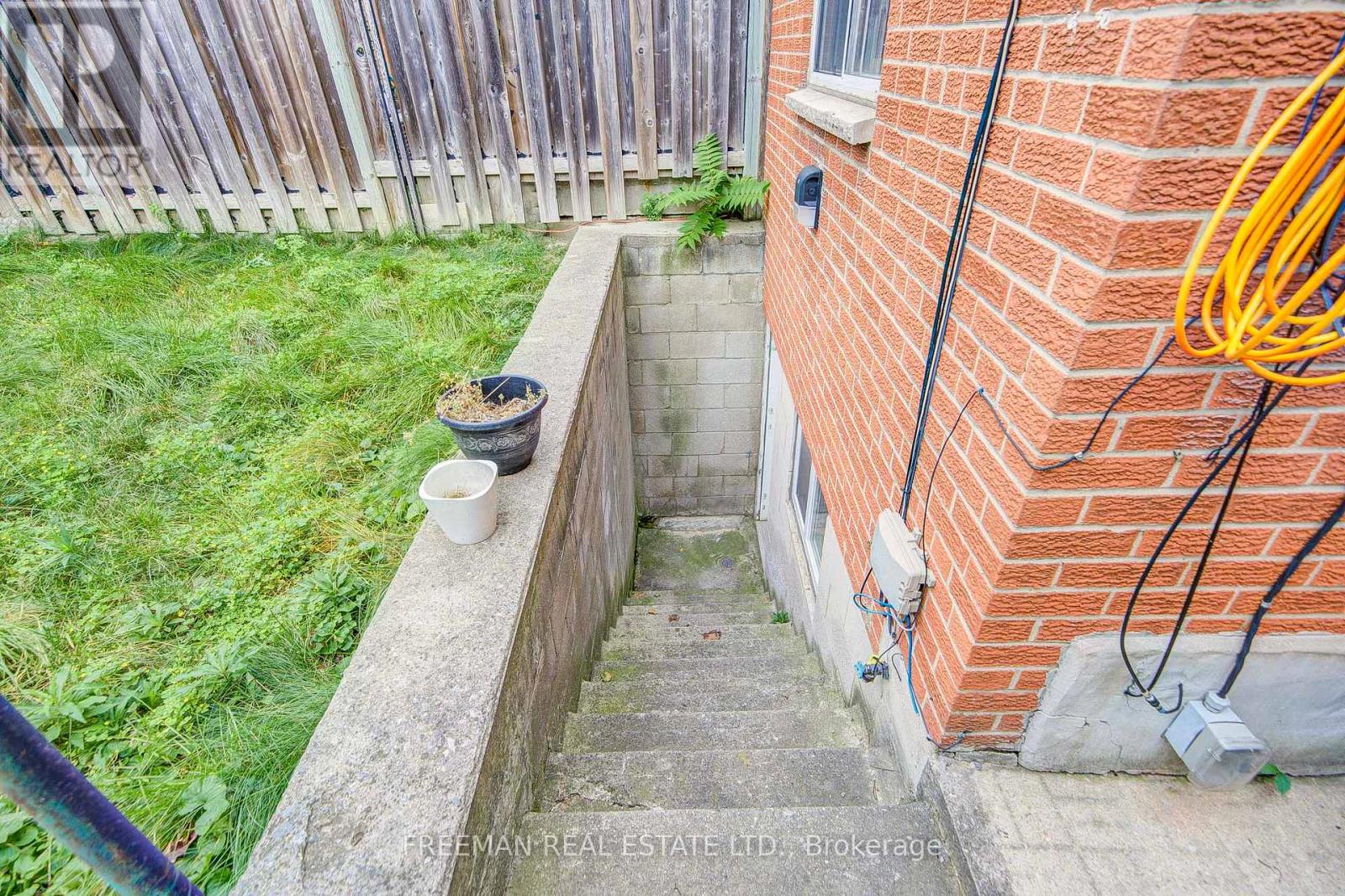 492 Manning Avenue Property Photo 42