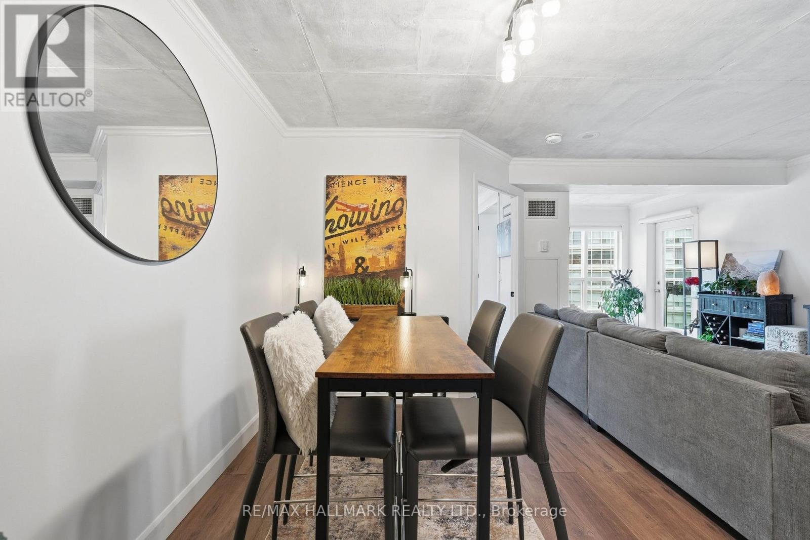 705 - 600 Queens Quay W Property Photo 9