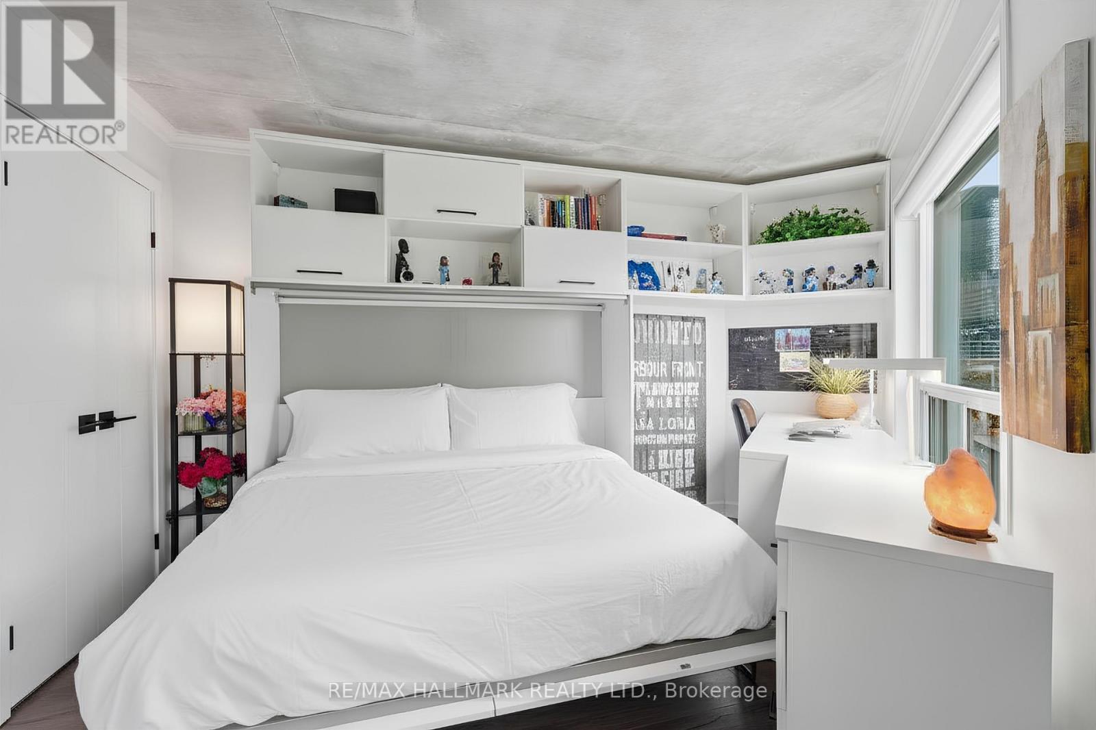 705 - 600 Queens Quay W Property Photo 17
