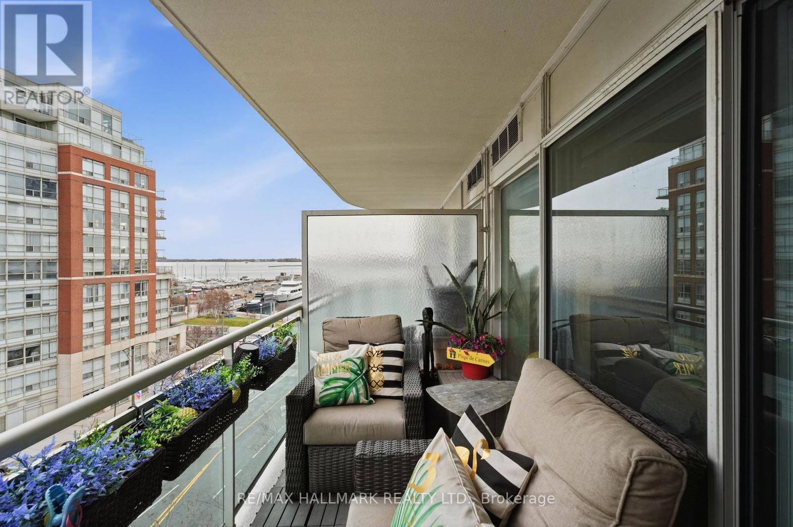 705 - 600 Queens Quay W Property Photo 25