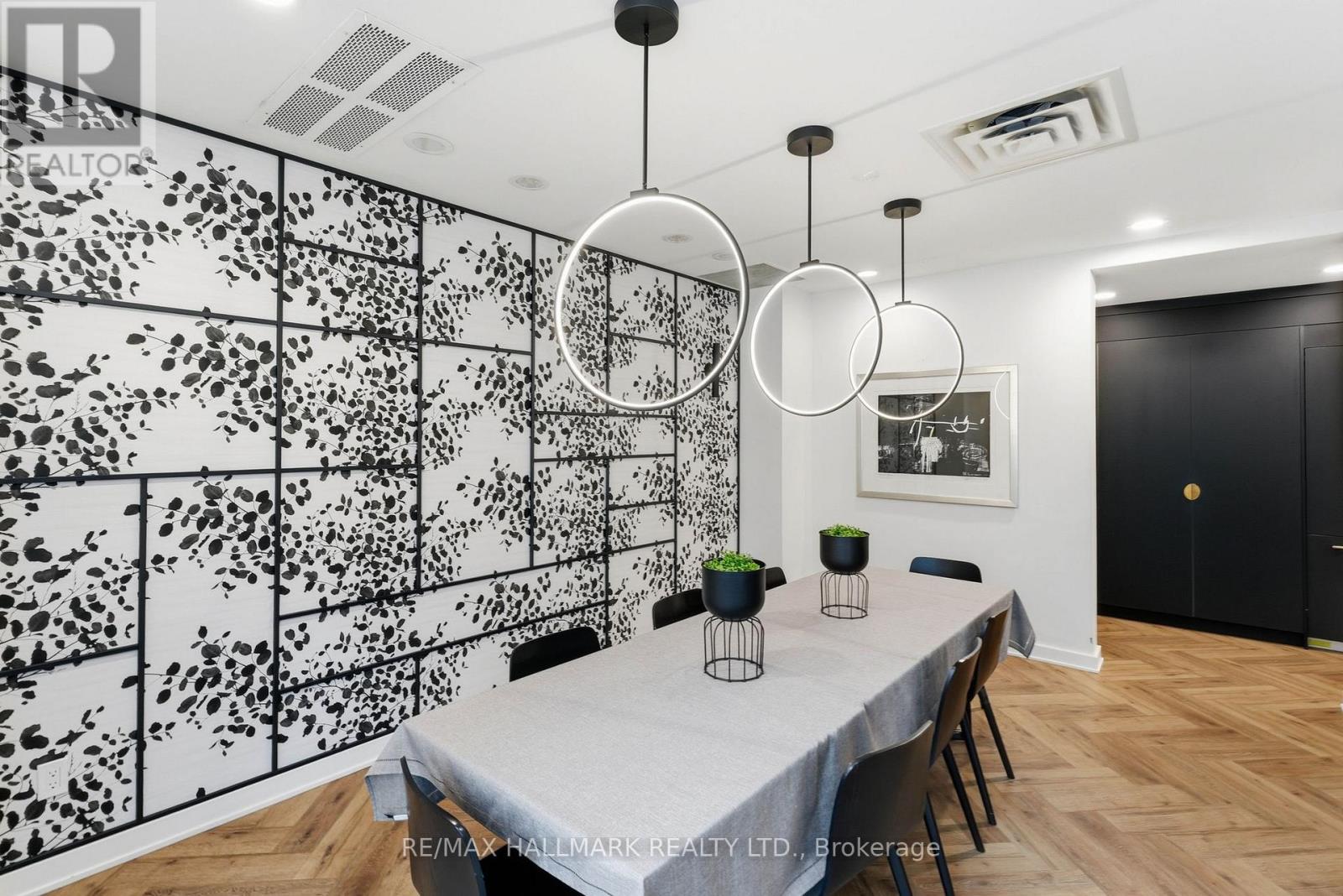 705 - 600 Queens Quay W Property Photo 29