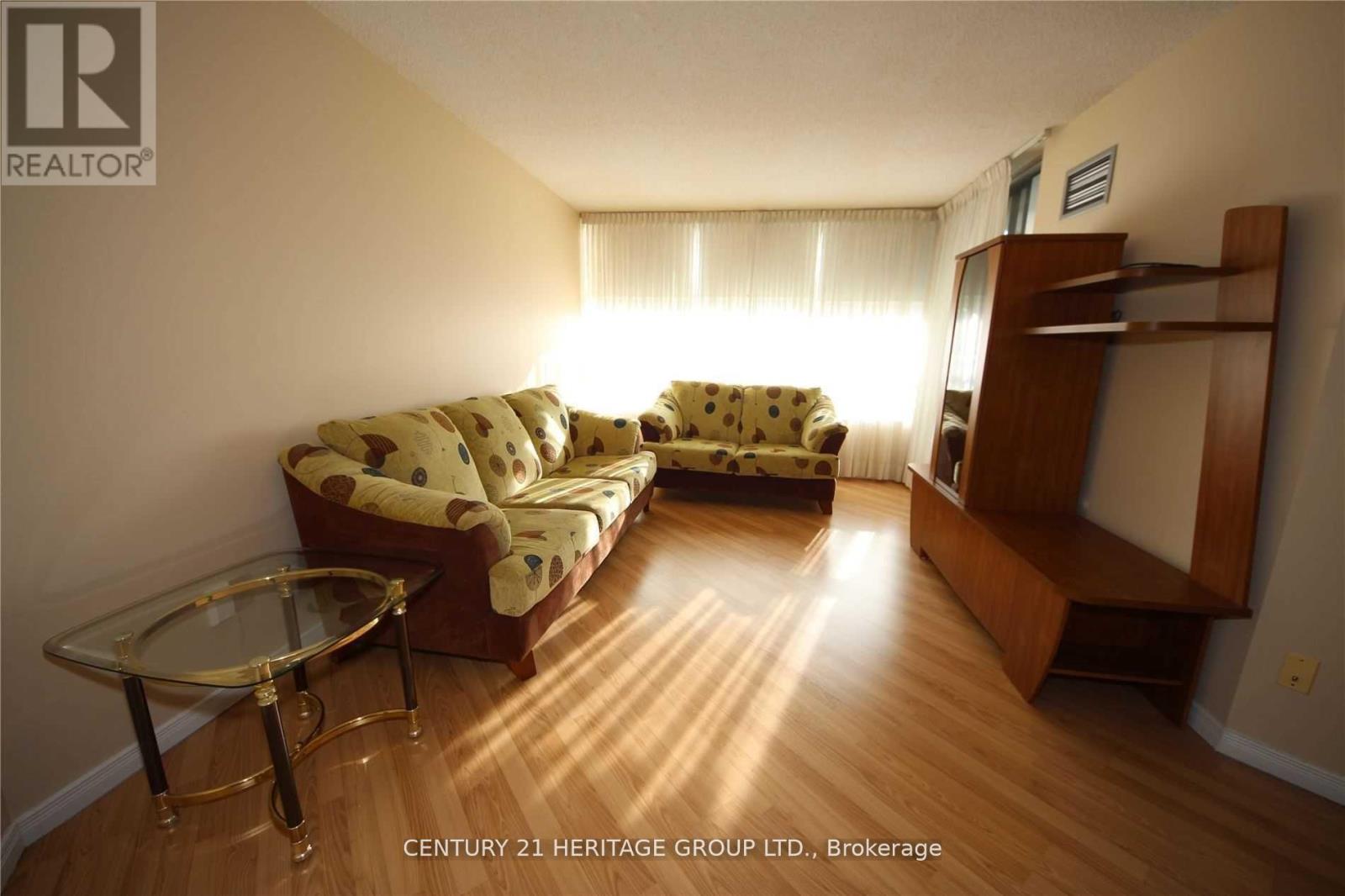 909 - 1101 Steeles Avenue W Property Photo 6