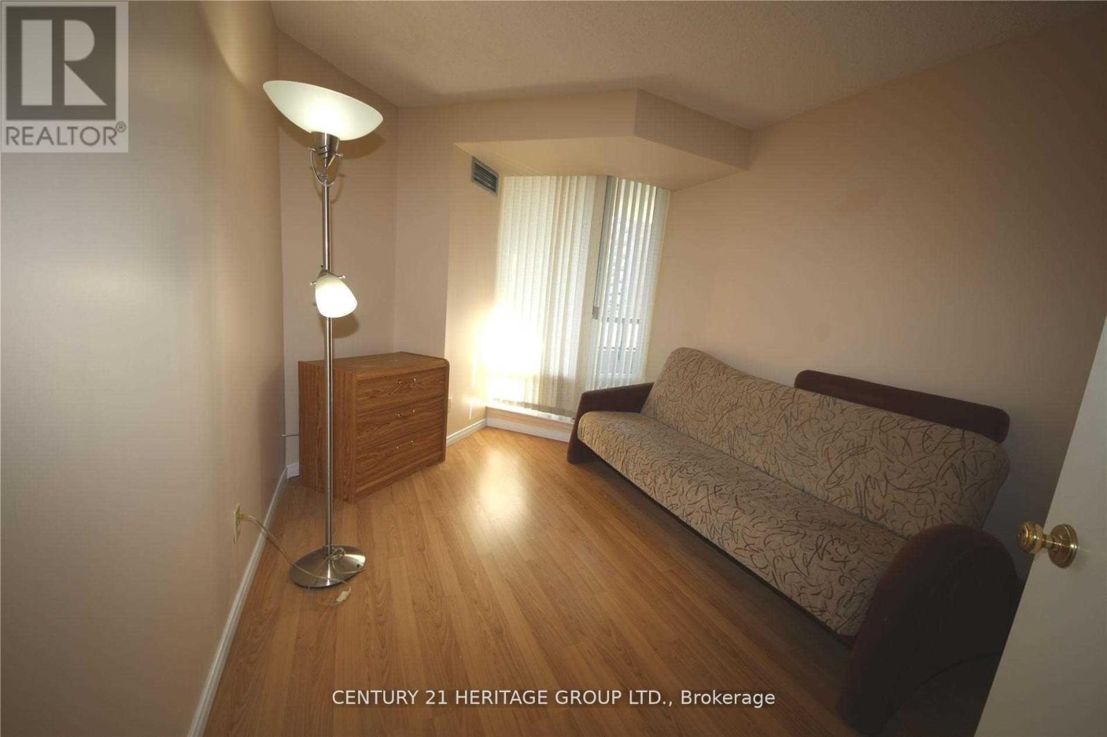 909 - 1101 Steeles Avenue W Property Photo 7