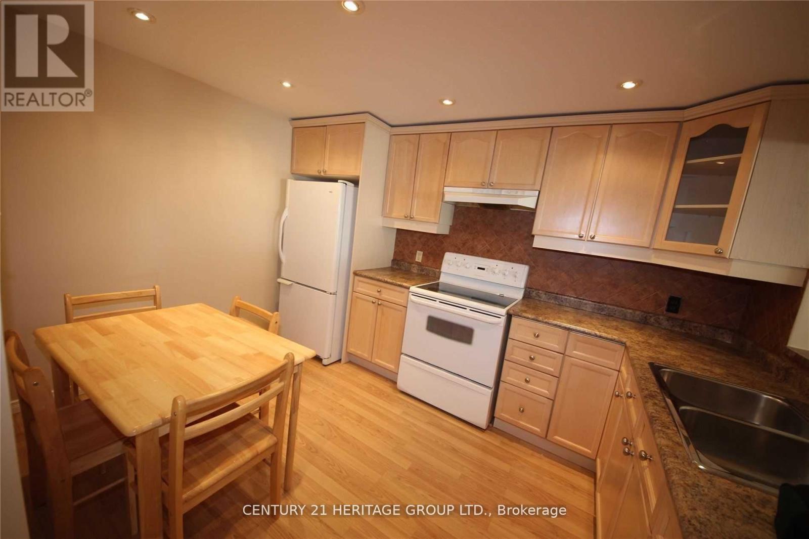 909 - 1101 Steeles Avenue W Property Photo 11