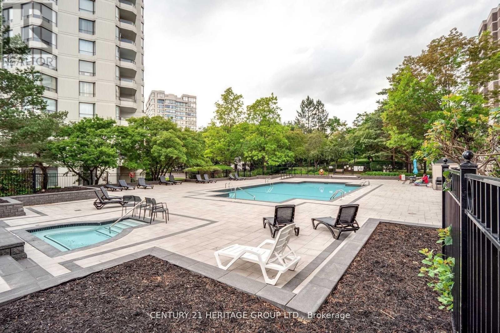 909 - 1101 Steeles Avenue W Property Photo 25