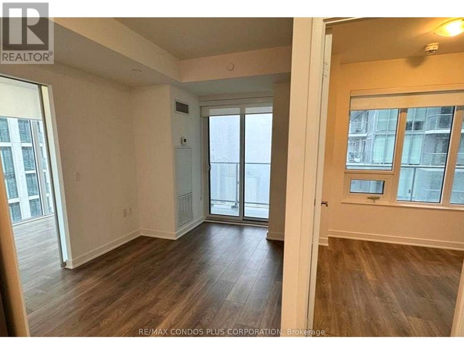 3212 - 195 Redpath Avenue Property Photo 7