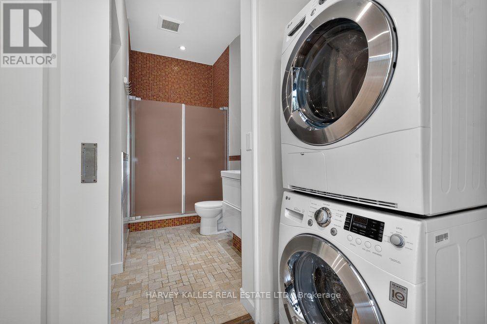 1e - 86 Gerrard Street E Property Photo 22