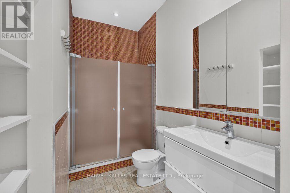 1e - 86 Gerrard Street E Property Photo 23