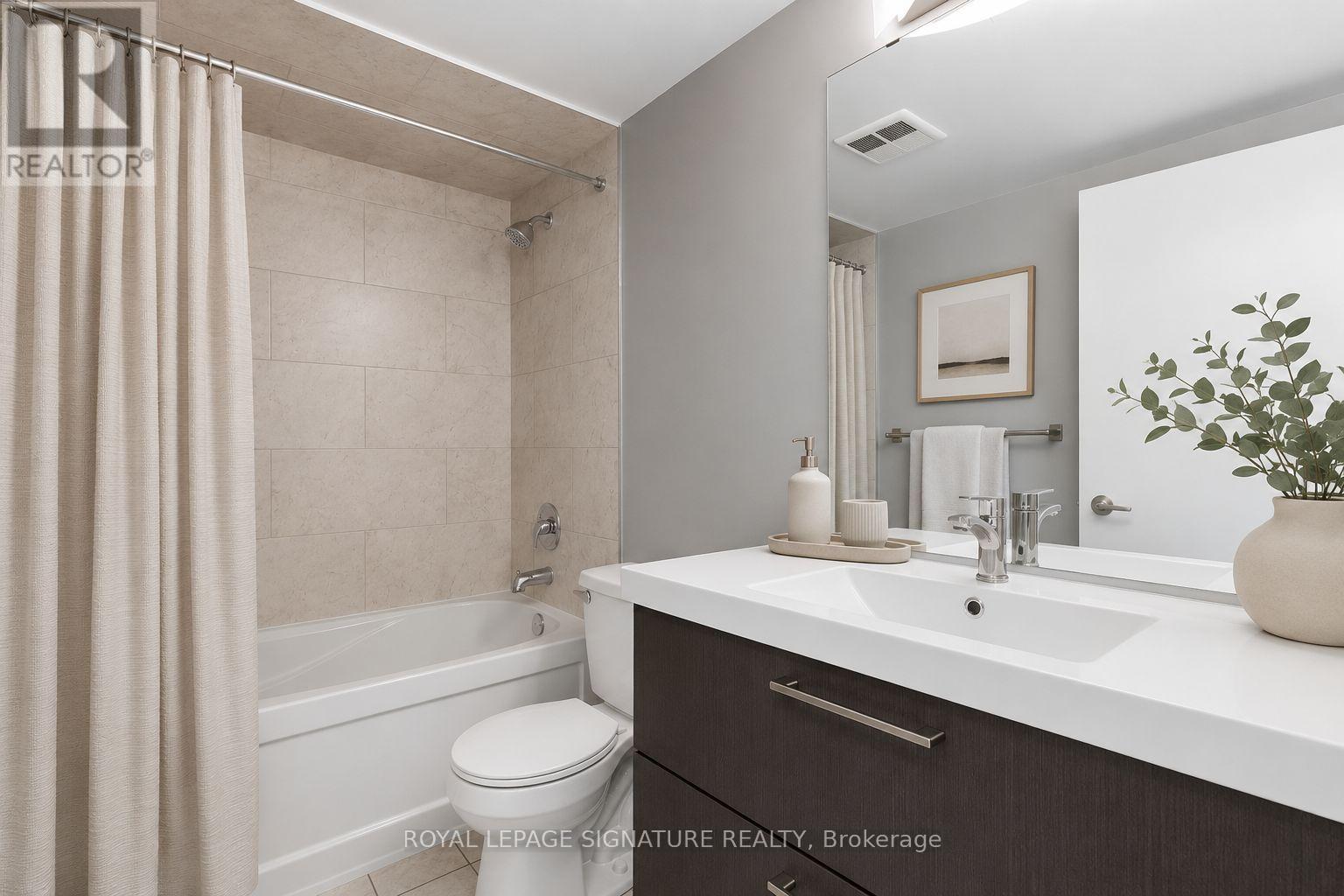 813 - 92 King Street E Property Photo 9