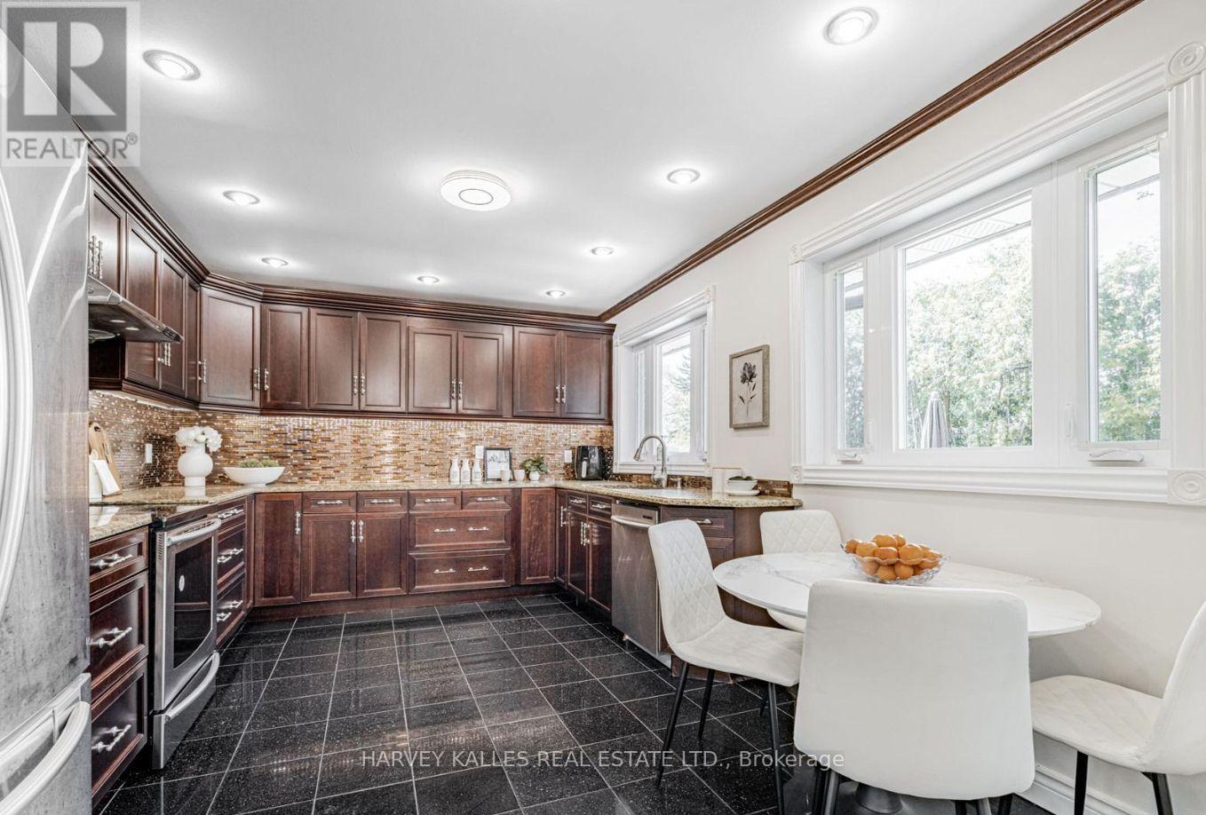 5 Parmbelle Crescent Property Photo 10
