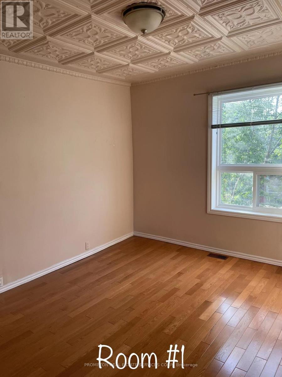 763 Dundas Street W Property Photo 2