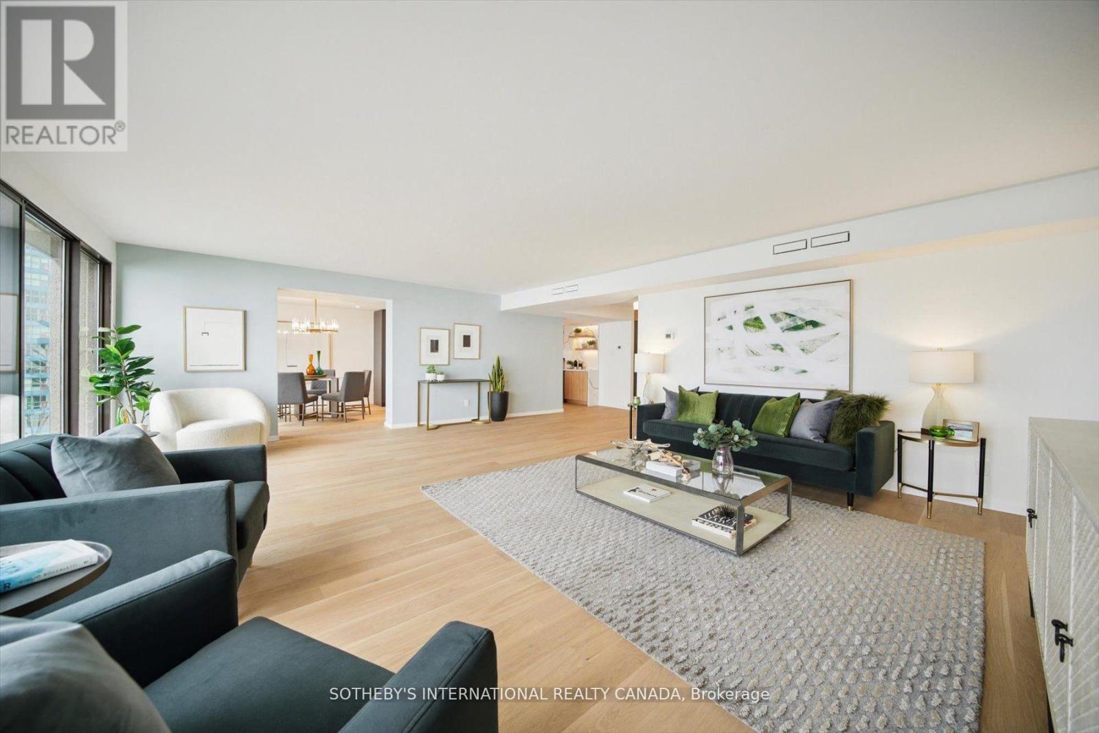 1110 - 65 Harbour Square Property Photo 9
