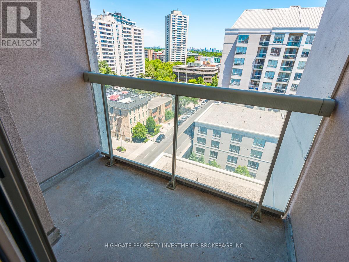 1201 - 195 Merton Street Property Photo 7