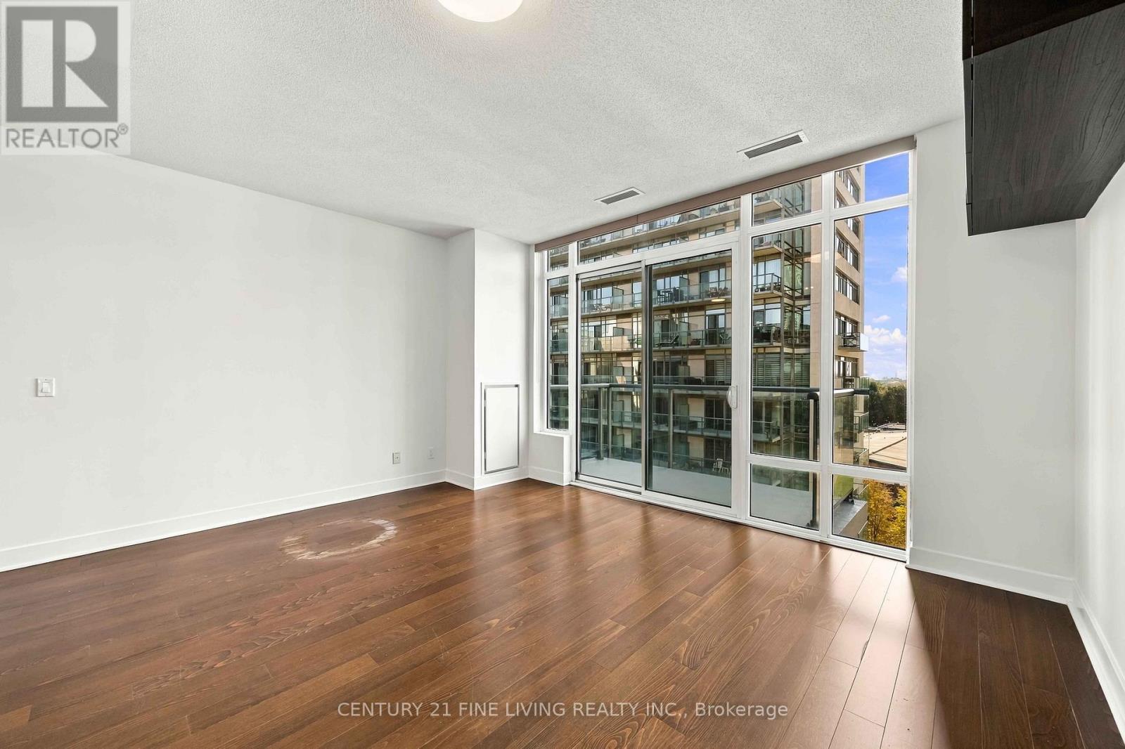 806 - 90 Stadium Road Property Photo 11