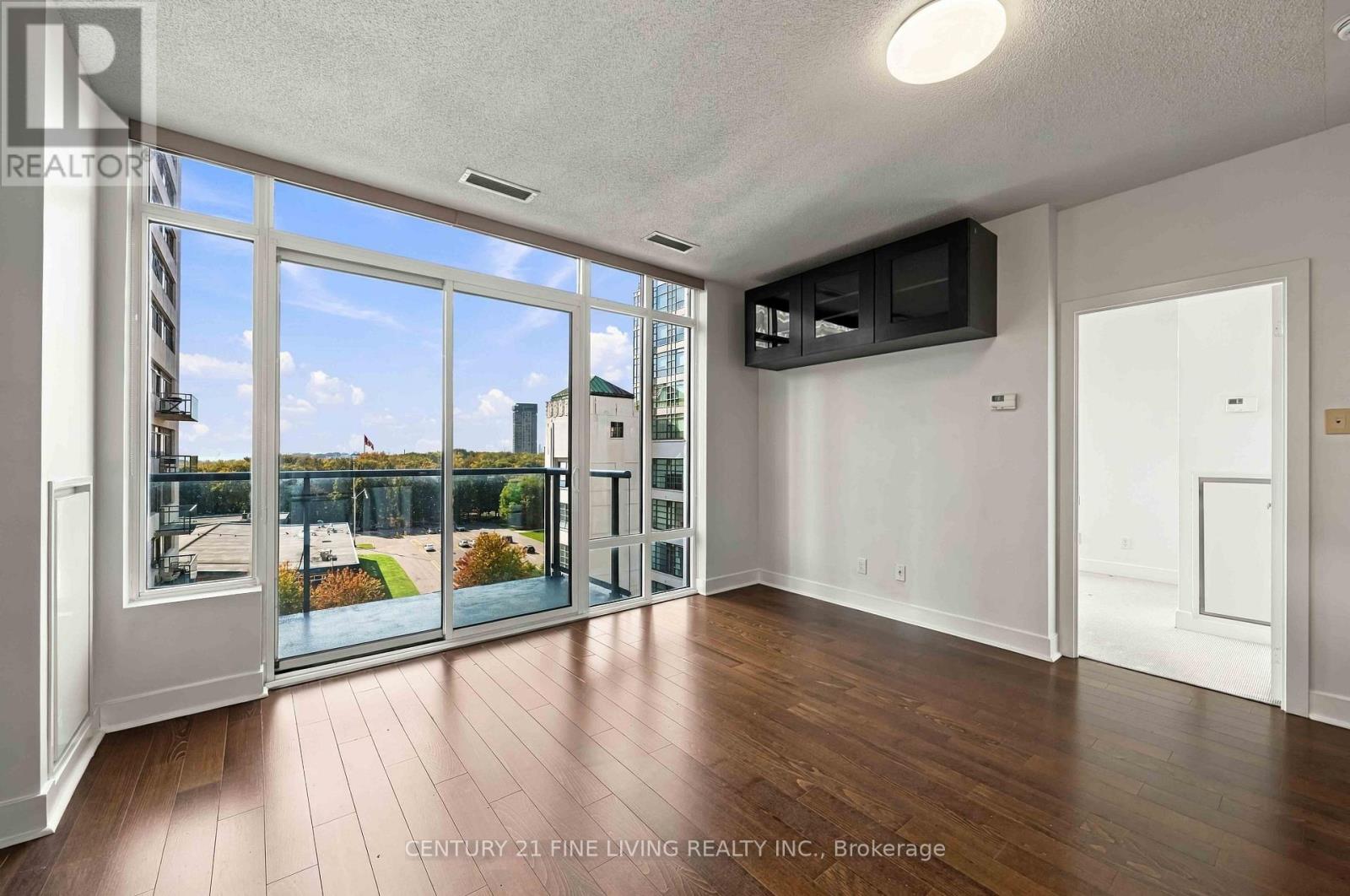 806 - 90 Stadium Road Property Photo 14