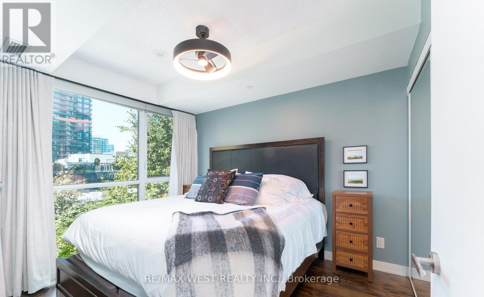 507 - 170 Sumach Street Property Photo 11