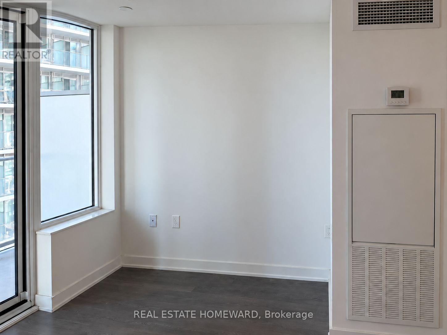 1405 - 99 Broadway Avenue Property Photo 6
