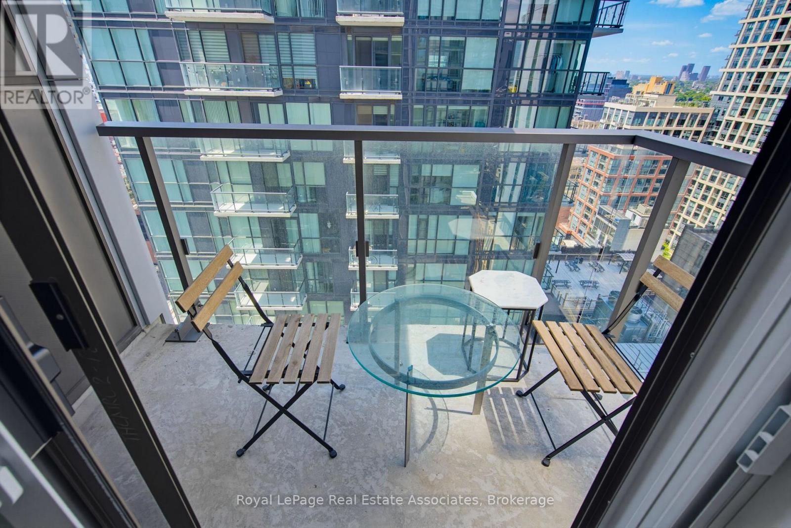 2403 - 8 Widmer Street Property Photo 15