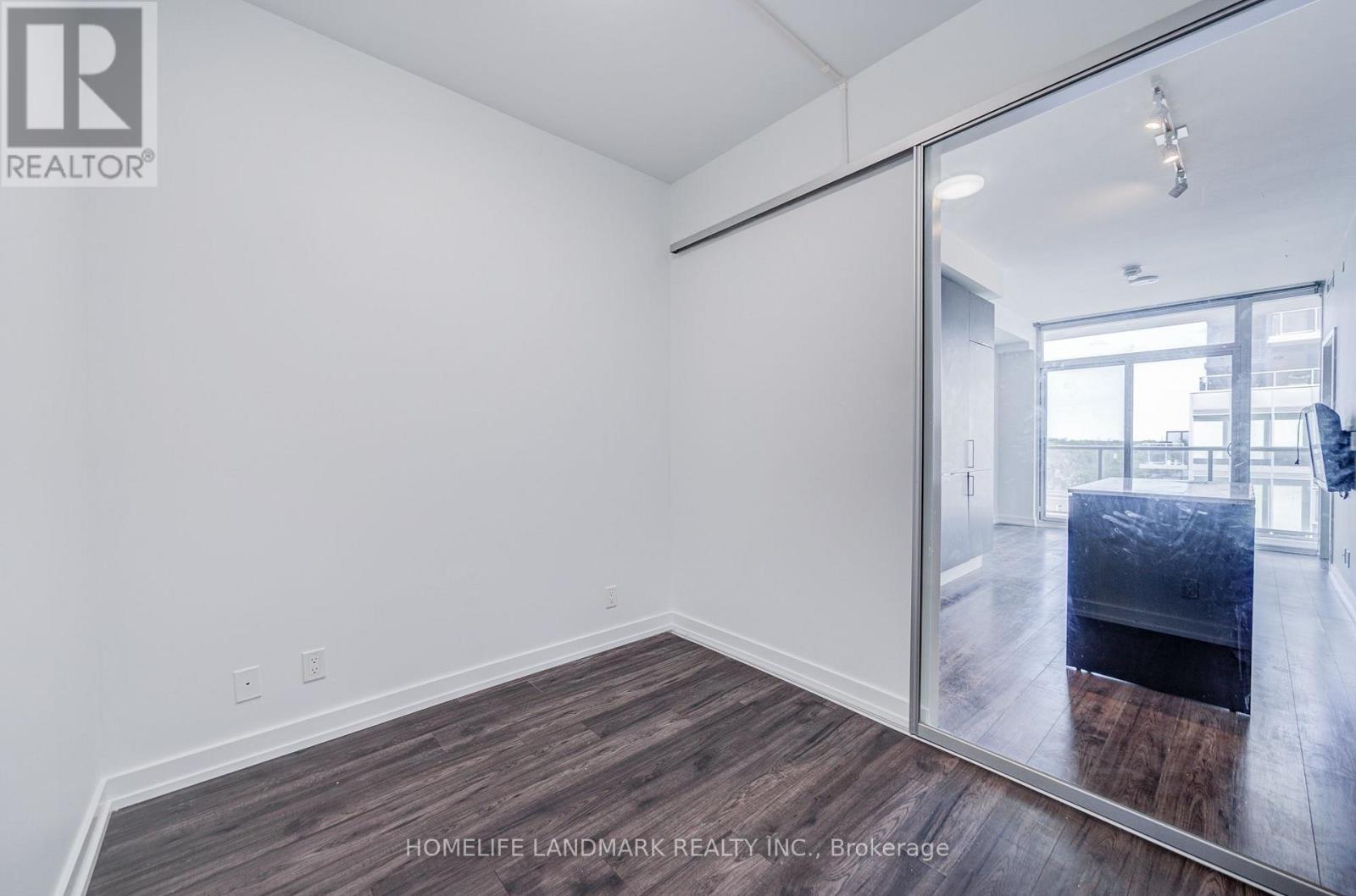 601 - 33 Helendale Avenue Property Photo 29